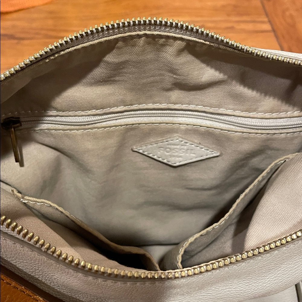 Fossil Genuine Leather Emerson Hobo Bag - Picture 8 of 13